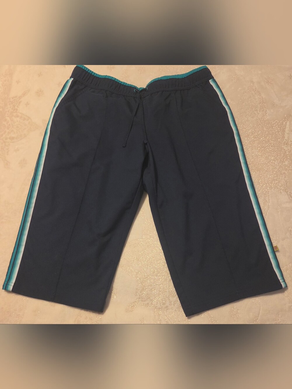 EUC Made For Life Capri pants workout / hang out Polyester Stretch Womens PL